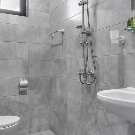 Hotel Family Lilium Kirkovo (Kardzhali)